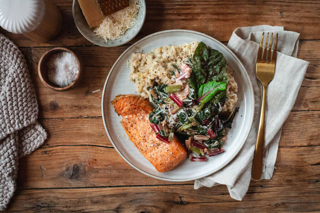 Graupotto mit Mangold und Airfryer-Lachs Rezept