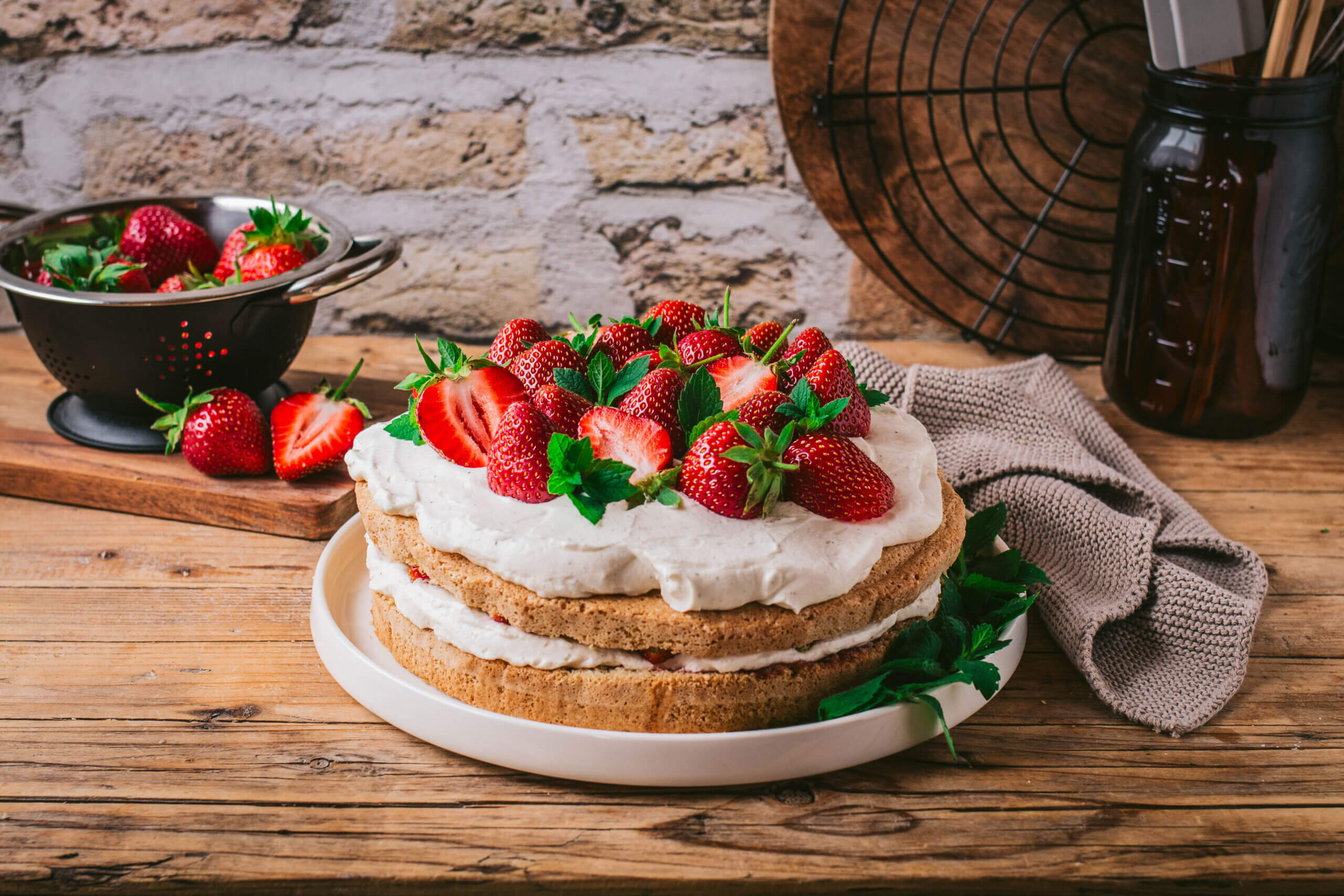 Schwedische Erdbeertorte – Jordgubbstårta oder Midsommartårta